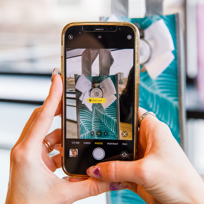 Pop | Large | Gift Bag + Digital Greeting Card