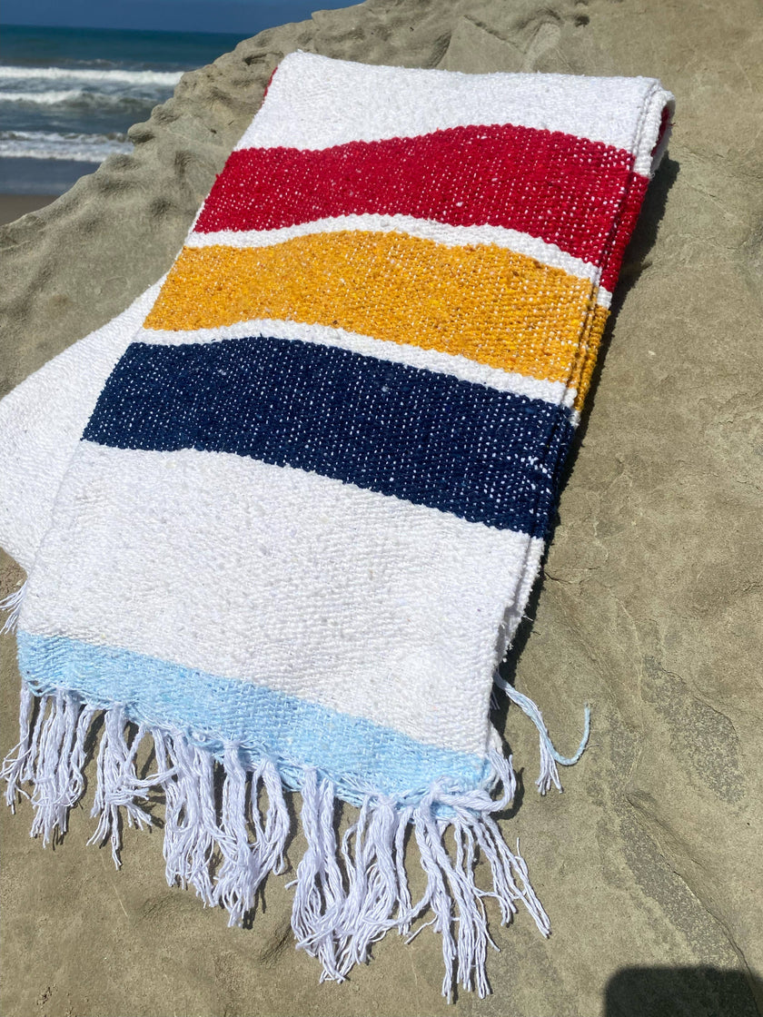 Vintage Camp - Recycled throw blanket
