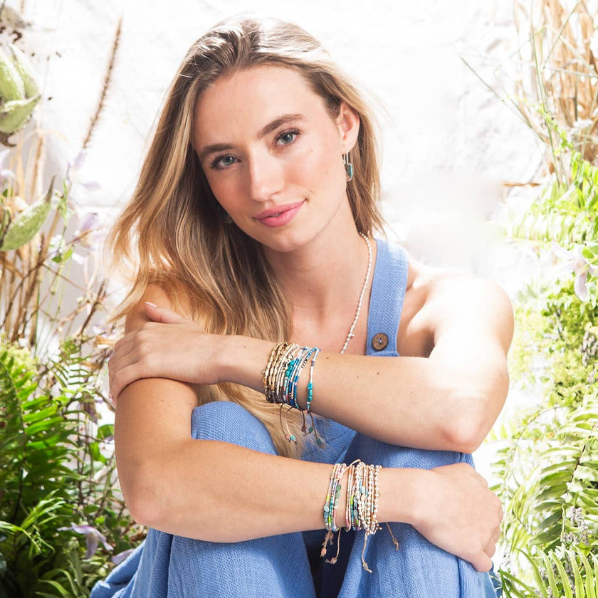 Joy/Dalmatian Jasper/Gold Bracelet