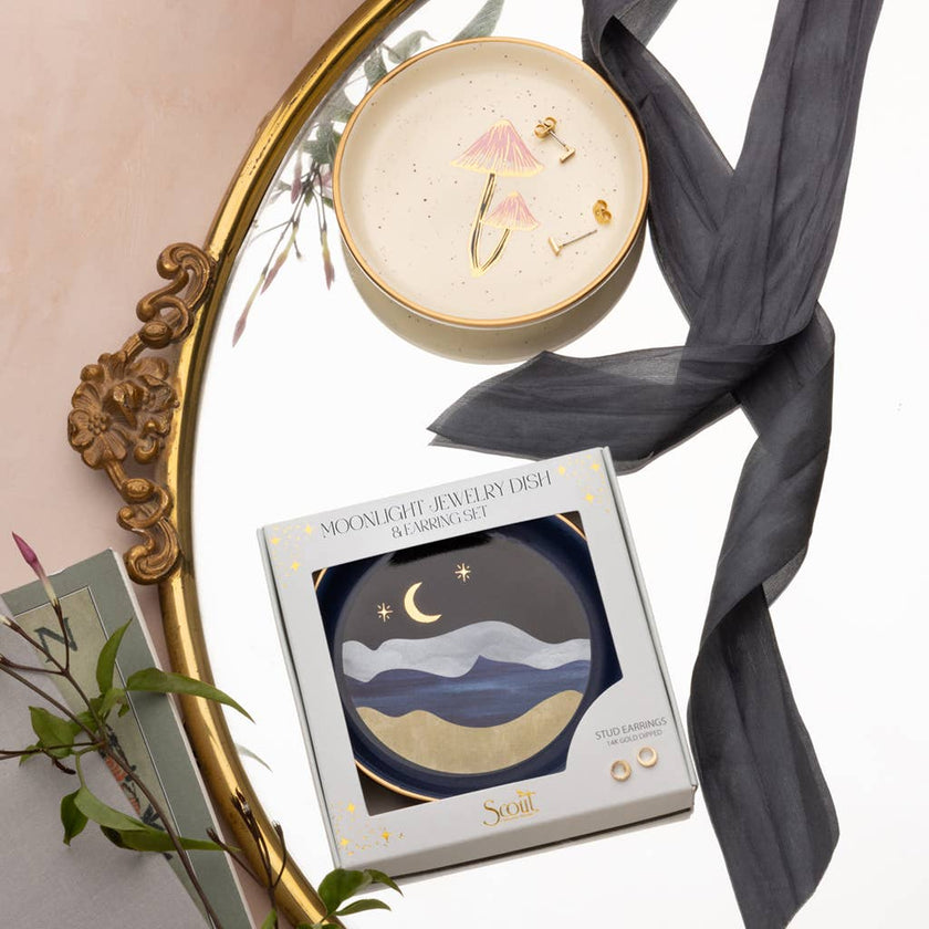 Daisy Jewelry Dish & Stud Earring Set