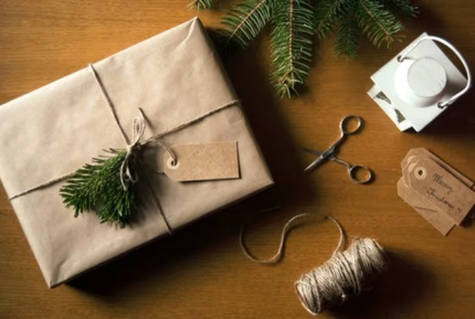 STORE Gift Wrap